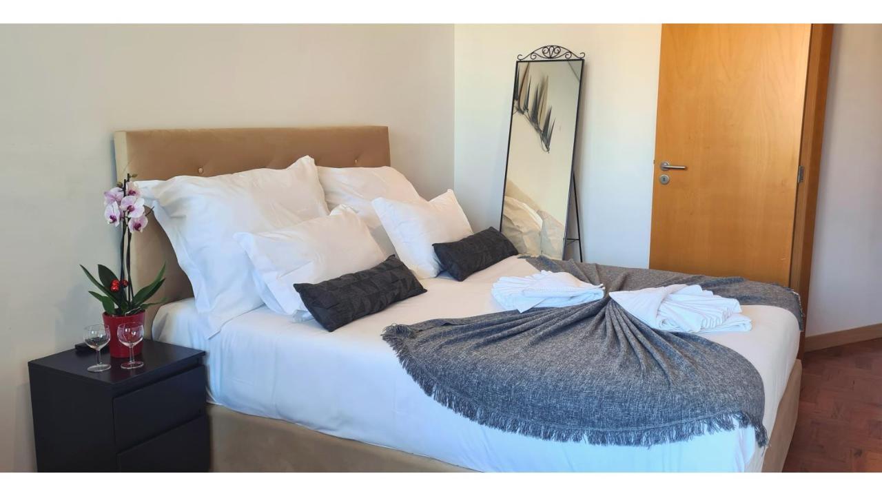 Rentalist Apartaments- Santa Catarina Porto Eksteriør bilde